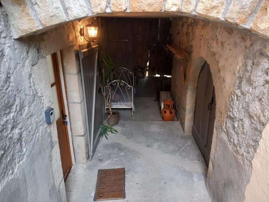 Joli Appartement Les Archers Montpeyroux  Exterior photo